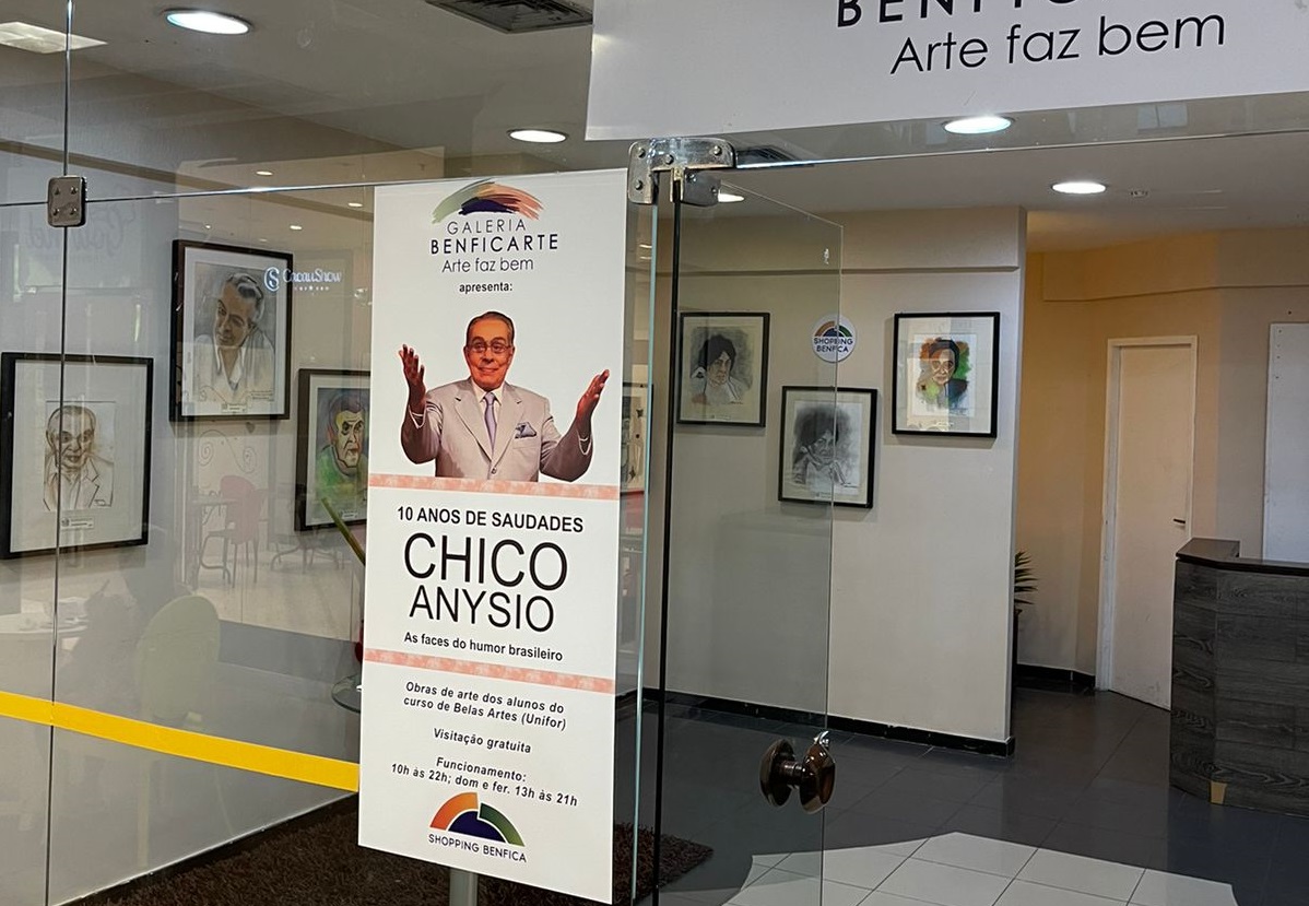 Exposição em homenagem a Chico Anysio fica em cartaz até este sábado (23) em shopping de Fortaleza